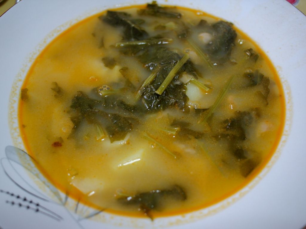 Caldo Gallego